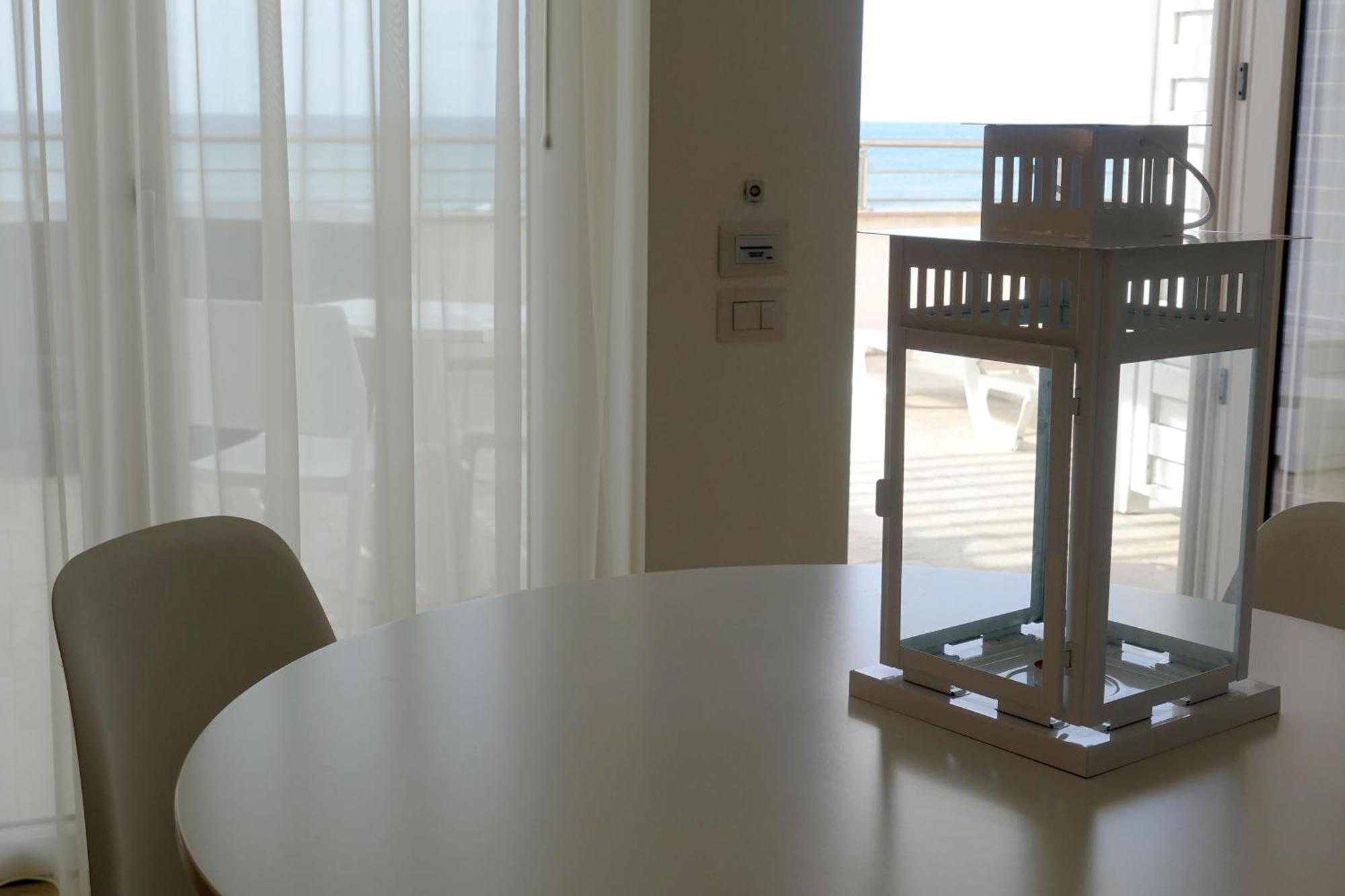 Hotel E Residence Il Faro Acciaroli Eksteriør billede
